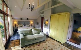 Aan De Vliet Guest House